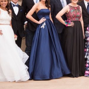 Sherri Hill Prom Dress